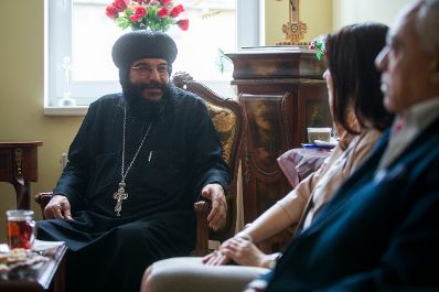 Am 1. Dezember 2016 traf Staatssekret&auml;rin Muna Duzdar den Bischof Gabriel anl&auml;sslich seines Antrittsbesuches.