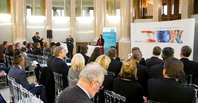 Am 7. Dezember 2016 nahm Staatssekret&auml;rin Muna Duzdar an der Veranstaltung &quot;Qualit&auml;tsdialog 2016 - Qualit&auml;t in der &ouml;ffentlichen Verwaltung&quot; teil.