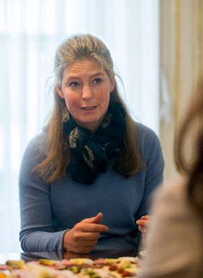 Am 12. Dezember 2016 empfing Staatssekret&auml;rin Muna Duzdar die Botschafterin Liechtensteins Maria-Pia Kothbauer zu einem Arbeitsgespr&auml;ch. Im Bild Alexandra von Reden.