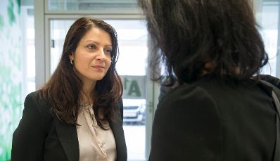 Am 15. Dezember 2016 nahm Staatssekret&auml;rin Muna Duzdar (im Bild) an einem Pressegespr&auml;ch zum Thema 5 Jahre &quot;Internet f&uuml;r Alle&quot; teil.