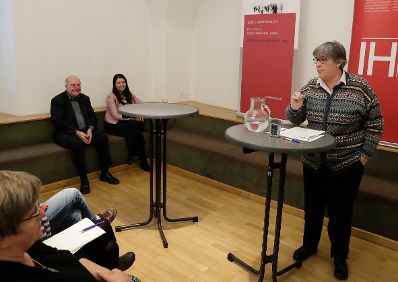 Am 16. Dezember 2016 nahm Staatssekret&auml;rin Muna Duzdar an einer Diskussionsveranstaltung der Katholischen Sozialakademie &Ouml;sterreich teil. Im Bild Sozialhistorikerin Paloma Fern&aacute;ndez de la Hoz (r.).