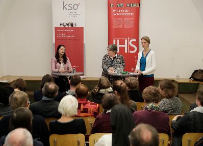 Am 16. Dezember 2016 nahm Staatssekret&auml;rin Muna Duzdar (l.) an einer Diskussionsveranstaltung der Katholischen Sozialakademie &Ouml;sterreich teil. Im Bild mit Sozialhistorikerin Paloma Fern&aacute;ndez de la Hoz (m.) und Magdalena Holztrattner (r.), Direktorin der Katholischen Sozialakademie &Ouml;sterreich.