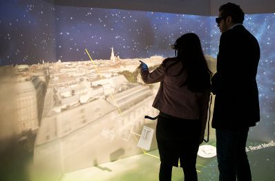 Am 18. J&auml;nner 2017 stellten Staatssekret&auml;rin Muna Duzdar (l.) und Staatssekret&auml;r Harald Mahrer (r.) die Initiative "Digital Roadmap Austria" in den R&auml;umlichkeiten der Meixner Vermessungs ZT GmbH vor.