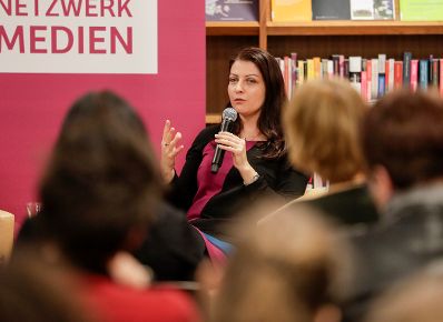 Am 21. Februar 2017 nahm Staatssekret&auml;rin Muna Duzdar an der Diskussion "DIGI-TALK" vom Netzwerk Frauenmedien teil.