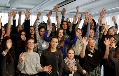 Am 27. April 2017 besuchte Staatssekret&auml;rin Muna Duzdar (im Bild) anl&auml;&szlig;lich des Girls&rsquo; Day das IBM &Ouml;sterreich.