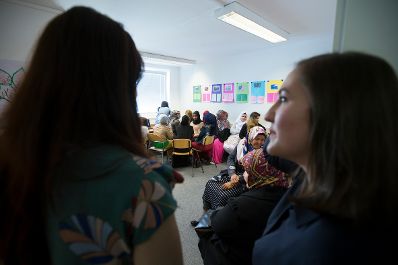 Am 11.Mai 2017 nahm Staatssekret&auml;rin Muna Duzdar am Tag der offenen T&uuml;r im Verein Orient Express am &bdquo;Tag gegen Zwangsheirat&ldquo; teil.