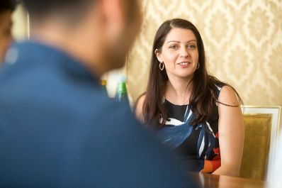 Am 30. Juni 2017 empfing Staatssekret&auml;rin Muna Duzdar (im Bild) eine Gruppe Kursteilnehmer des &quot;Projekt UKI&quot;.