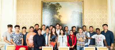 Am 30. Juni 2017 empfing Staatssekret&auml;rin Muna Duzdar eine Gruppe Kursteilnehmer des &quot;Projekt UKI&quot;.