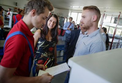 Am 30. August 2017 besuchte Staatssekret&auml;rin Muna Duzdar eine &Ouml;BB Lehrwerkstatt in Wien-Floridsdorf.