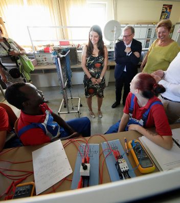 Am 30. August 2017 besuchte Staatssekret&auml;rin Muna Duzdar eine &Ouml;BB Lehrwerkstatt in Wien-Floridsdorf.