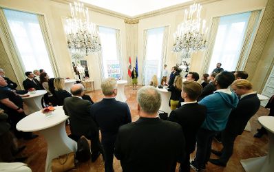 Am 27. September 2017 lud Staatssekret&auml;r Muna Duzdar zu einem Austausch &uuml;ber Chancen und Herausforderungen der Digitalisierung f&uuml;r Wirtschaft und Gesellschaft in das Bundeskanzleramt ein.