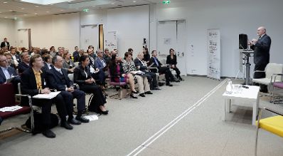 Am 18. Oktober 2017 er&ouml;ffnete Staatssekret&auml;rin Muna Duzdar den IoT- Fachkongress 2017: &bdquo;Big Data, Cloud, Datenschutz &amp; Co &ndash; mit Standards zum Erfolg&ldquo;.