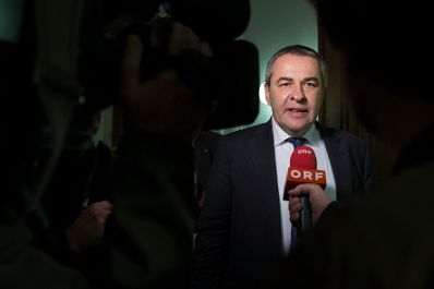 Am 16. November 2017 fand der Abschluss der Gehaltsverhandlungen &Ouml;ffentlicher Dienst statt. Im Bild G&Ouml;D Vorsitzender Norbert Schnedl.