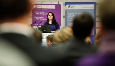 Am 22. November 2017 fand die Er&ouml;ffnung des Kompetenzzentrums f&uuml;r Verwaltungswissenschaften auf dem FH Campus Wien statt. Im Bild Staatssekret&auml;rin Muna Duzdar.