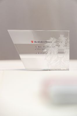 Am 5. September 2024 verlieh Staatssekret&auml;rin Claudia Plakolm die Auszeichnungen f&uuml;r den Zivildiener des Jahres 2024 im Rahmen einer Festveranstaltung in den Sofiens&auml;le in Wien.