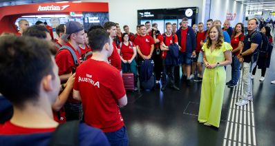 Am 7. September 2024 verabschiedete Staatssekret&auml;rin Claudia Plakolm das TeamAustria zu den WorldSkills 2024 nach Lyon.
