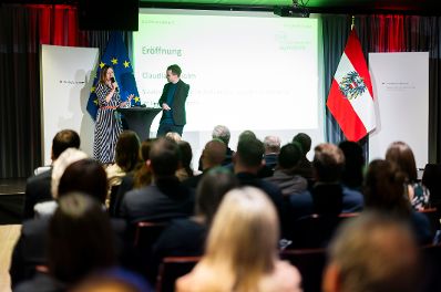 Am 19. November 2024 &uuml;berreichte Staatssekret&auml;rin Claudia Plakolm den &Ouml;sterreichischen Jugendpreis 2024.