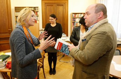 Am 3. September 2014 besuchte Staatssekret&auml;rin Sonja Ste&szlig;l die Sektion III des Bundeskanzleramts.