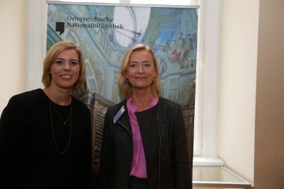 Am 26. Oktober 2014 empfing Staatssekret&auml;rin Sonja Ste&szlig;l im Rahmen des Nationalfeiertages Besucherinnen und Besucher im Bundeskanzleramt.