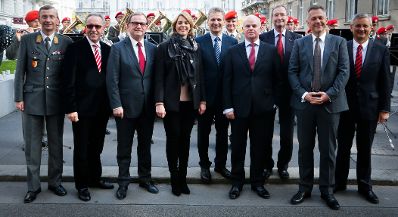 Am 31. Oktober 2014 besuchte Staatssekret&auml;rin Sonja Ste&szlig;l anl&auml;sslich des Weltspartages die Bank BAWAG/PSK und die Bank Austria.