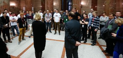 Am 6. November 2014 begr&uuml;&szlig;te Staatssekret&auml;rin Sonja Ste&szlig;l die Finalistinnen und Finalisten der Cyber Security Challenge 2014 im Parlament.