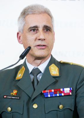 Am 17. M&auml;rz 2015 fand im Bundeskanzleramt die Konstituierung der Cyber Security Plattform statt. Im Bild Brigadier, Helmut Habermayer.