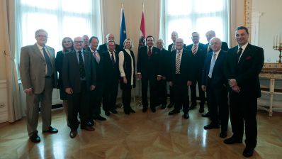 Am 12. Oktober 2015 empfing Staatssekret&auml;rin Sonja Ste&szlig;l (m.l.) den Pr&auml;sidenten des Bundesverbandes mittelst&auml;ndische Wirtschaft Mario Ohoven (m.r.) zu einem Arbeitsgespr&auml;ch.