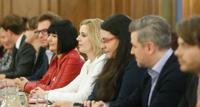 Am 5. November 2015 fand die zweite Runde der Gehaltsverhandlungen &Ouml;ffentlicher Dienst in der Hohenstaufengasse statt.