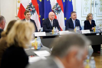 Am 8. April 2025 fand im Bundeskanzleramt die Klausurtagung der Bundesregierung statt.