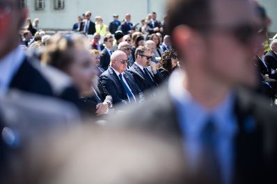 Am 11. Mai 2025 nahm Bundeskanzler Christian Stocker am Festakt zum Gedenken an die Befreiung des KZ-Gusen und KZ-Mauthausen teil.