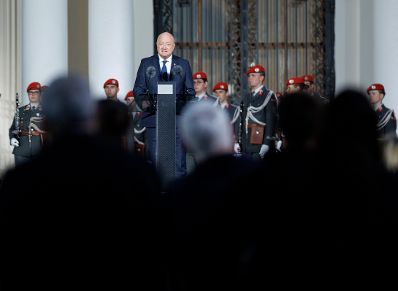 Am 15. Mai 2025 fand der Staatsakt &bdquo;70 Jahre Unterzeichnung des &Ouml;sterreichischen Staatsvertrages&ldquo; vor dem Oberen Belvedere statt. Im Bild Bundeskanzler Christian Stocker (m.).