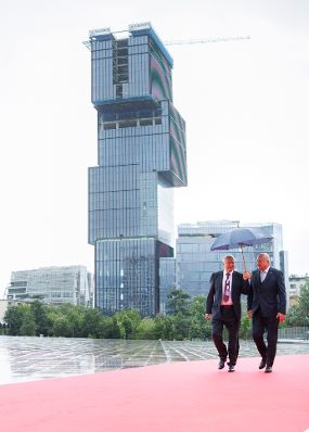 Am 16. Mai 2025 reiste Bundeskanzler Christian Stocker (r.) zu einem Arbeitsbesuch nach Albanien.