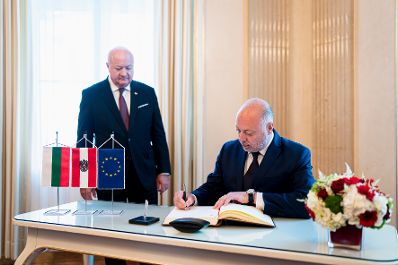 Am 12. Juni 2025 empfing Bundeskanzler Christian Stocker (l.) den Ministerpr&auml;sidenten von Bulgarien, Rosen Zhelyazkov (r.).