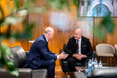 Am 12. Juni 2025 empfing Bundeskanzler Christian Stocker (r.) den Ministerpr&auml;sidenten von Bulgarien, Rosen Zhelyazkov (l.).
