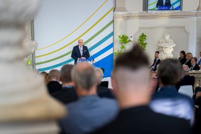 Am 13. Juni 2025 nahm Bundeskanzler Christian Stocker am Europa-Forum Wachau teil.