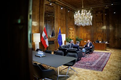 Am 2. Juli 2025 empfing Bundeskanzler Christian Stocker den CEO Erste Group, Peter Bosek zu einem Gespr&auml;ch.