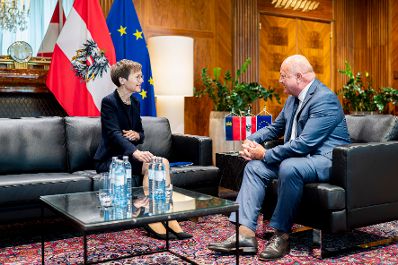 Am 9. Juli 2025 empfing Bundeskanzler Christian Stocker (r.) die Regierungschefin von Liechtenstein Brigitte Haas (l.) zu einem Arbeitsgespr&auml;ch im Bundeskanzleramt.