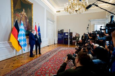 Am 10. Juli 2025 empfing Bundeskanzler Christian Stocker (r.) den Ministerpr&auml;sidenten des Freistaates Bayern Markus S&ouml;der (l.) zu einem Arbeitsgespr&auml;ch im Bundeskanzleramt.