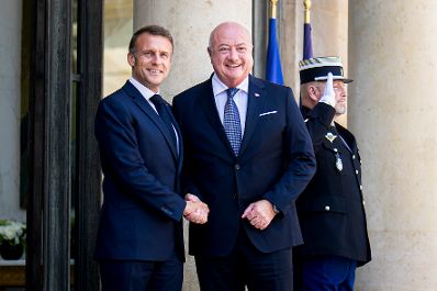 Am 18. Juli 2025 reiste Bundeskanzler Christian Stocker (r.) zu einem Arbeitsbesuch nach Paris. Im Bild mit dem Pr&auml;sidenten von Frankreich, Emmanuel Macron (l.).