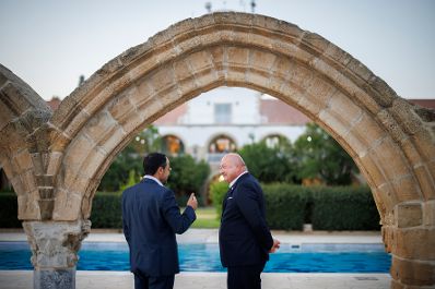 Am 21. August 2025 reiste Bundeskanzler Christian Stocker (r.) zu einem mehrt&auml;gigen Arbeitsbesuch nach Zypern. Im Bild mit dem Pr&auml;sidenten von Zypern, Nikos Christodoulidis (l.).