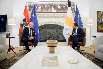 Am 21. August 2025 reiste Bundeskanzler Christian Stocker (l.) zu einem mehrt&auml;gigen Arbeitsbesuch nach Zypern. Im Bild beim Arbeitsgespr&auml;ch mit dem Pr&auml;sidenten von Zypern, Nikos Christodoulidis (r.).