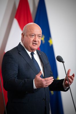 Am 2. September 2025 fand im Bundeskanzleramt die Klausurtagung der Bundesregierung statt. Im Bild Bundeskanzler Christian Stocker beim Doorstep.