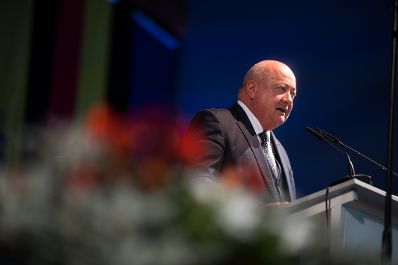 Am 3. Oktober 2025 nahm Bundeskanzler Christian Stocker (im Bild) am 71. &Ouml;sterreichischen Gemeindetag in Klagenfurt teil.