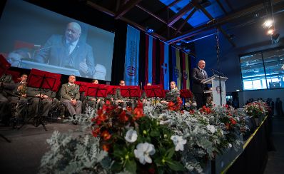 Am 3. Oktober 2025 nahm Bundeskanzler Christian Stocker (r.) am 71. &Ouml;sterreichischen Gemeindetag in Klagenfurt teil.