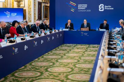 Am 22. Oktober 2025 reiste Bundeskanzler Christian Stocker zu einem Arbeitsbesuch nach London anl&auml;sslich des Westbalkan-Gipfels im Rahmen des Berlin-Prozesses.