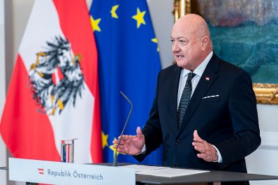 Am 26. November 2025 gab Bundeskanzler Christian Stocker (im Bild) ein Statement zu weiteren Umsetzungsschritten der Bundesregierung.