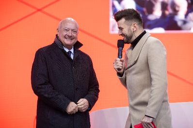 Am 12. Dezember 2025 nahm Bundeskanzler Christian Stocker (l.) an der Er&ouml;ffnung der Koralmbahn teil.