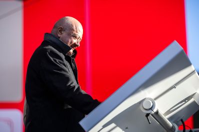 Am 12. Dezember 2025 nahm Bundeskanzler Christian Stocker (im Bild) an der Er&ouml;ffnung der Koralmbahn teil.