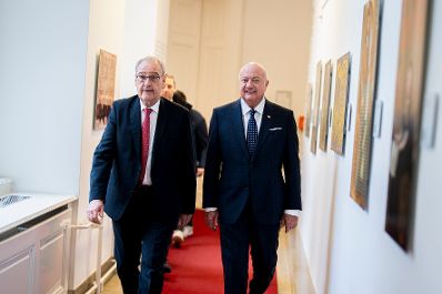 Am 15. J&auml;nner 2026 empfing Bundeskanzler Christian Stocker (r.) den Bundespr&auml;sidenten der Schweiz Guy Parmelin (l.) zu einem Arbeitsgespr&auml;ch.