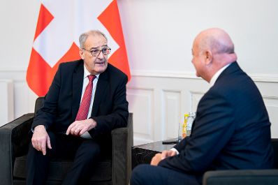 Am 15. J&auml;nner 2026 empfing Bundeskanzler Christian Stocker (r.) den Bundespr&auml;sidenten der Schweiz Guy Parmelin (l.) zu einem Arbeitsgespr&auml;ch.